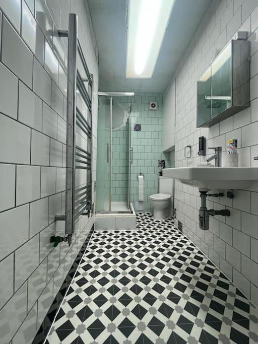 Tree Studio Apartment Barbican F3 ลอนดอน ภายนอก รูปภาพ